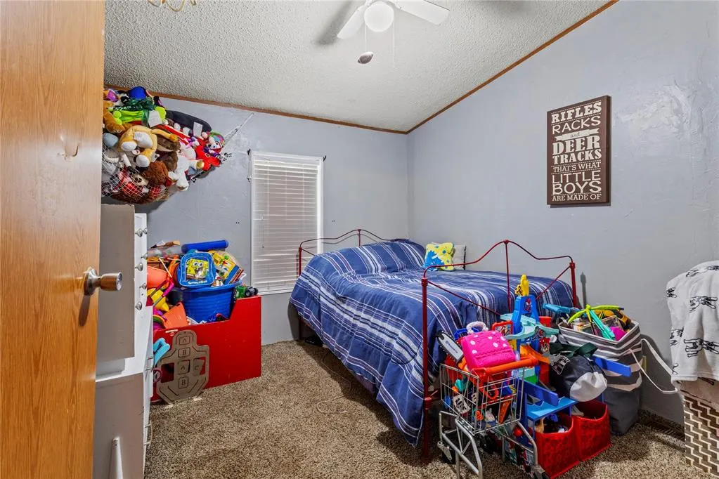 Photo 21 — 115 S 4th Street, Thomas, OK 73669
