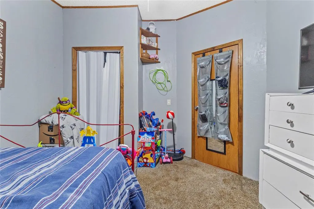 Photo 22 — 115 S 4th Street, Thomas, OK 73669