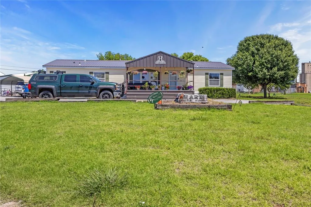 Photo 30 — 115 S 4th Street, Thomas, OK 73669