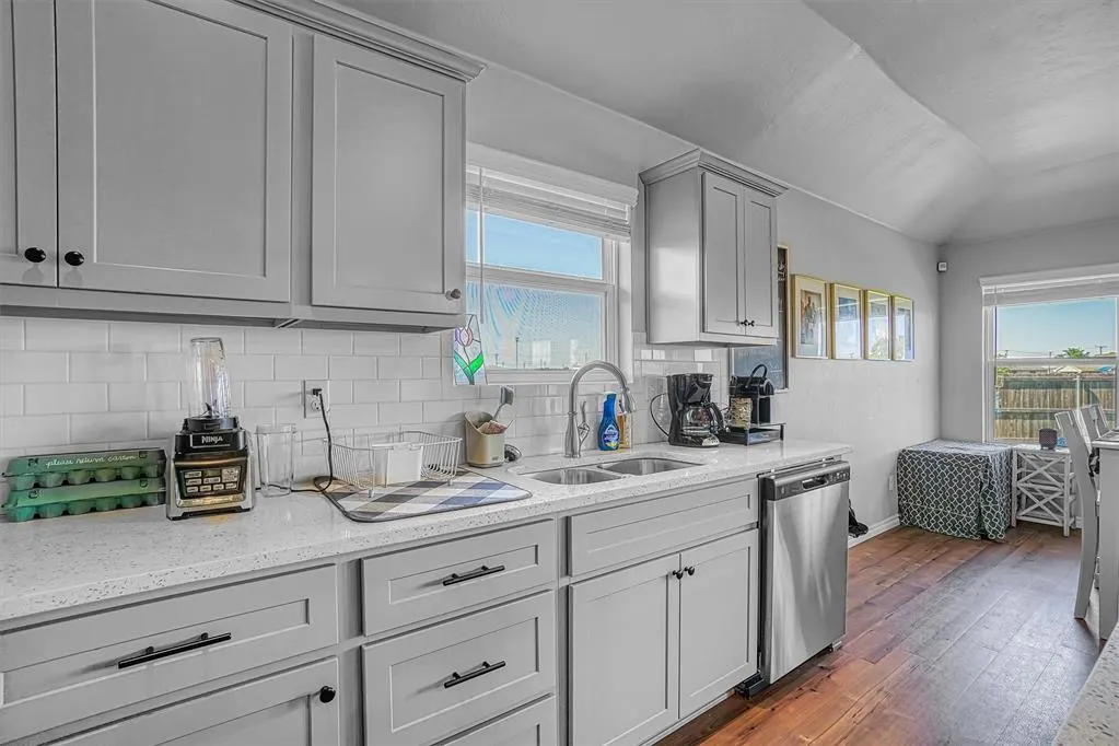 Photo 11 — 1537 Avalon Drive, Altus, OK 73521