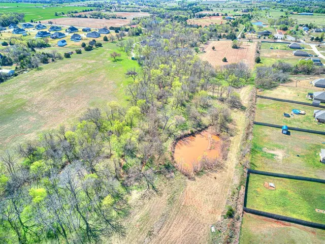 Photo 7 — W Waterloo Road, Edmond, OK 73025