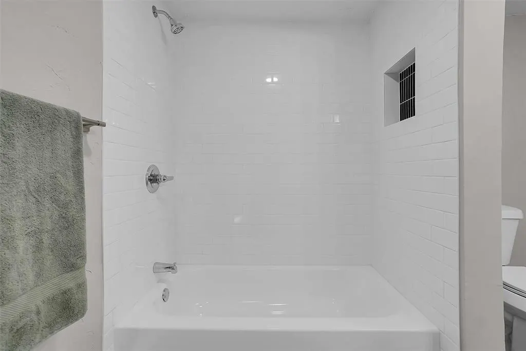 Photo 22 — 621 N 5th Street, Weatherford, OK 73096