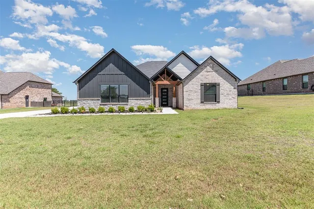 Front exterior — 2246 Jackson Lane, Blanchard, OK 73010