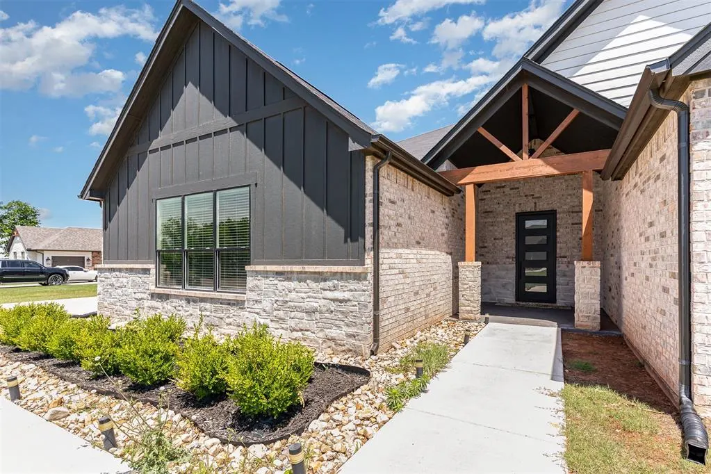 Photo 4 — 2246 Jackson Lane, Blanchard, OK 73010