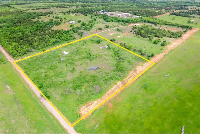 Front exterior — 280th Street, Washington, OK 73093