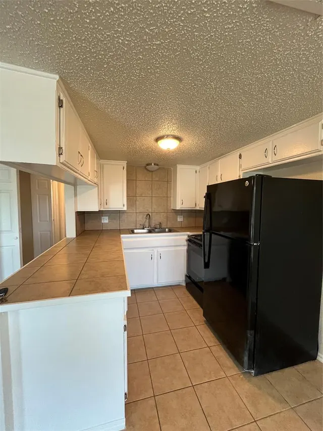 Photo 5 — 1015 N 5th Street, Noble, OK 73068