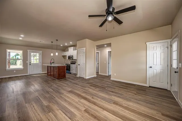 Photo 5 — 2310 County Rd. 1327, Blanchard, OK 73010