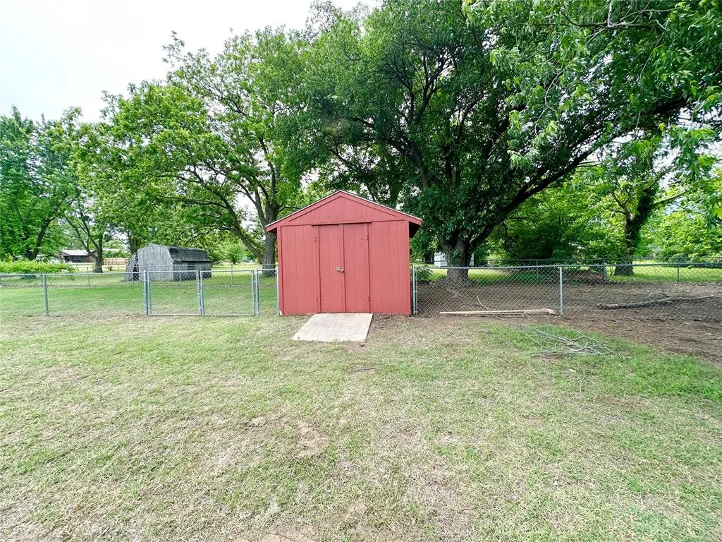Photo 48 — 8 Willowbrook, Shawnee, OK 74804
