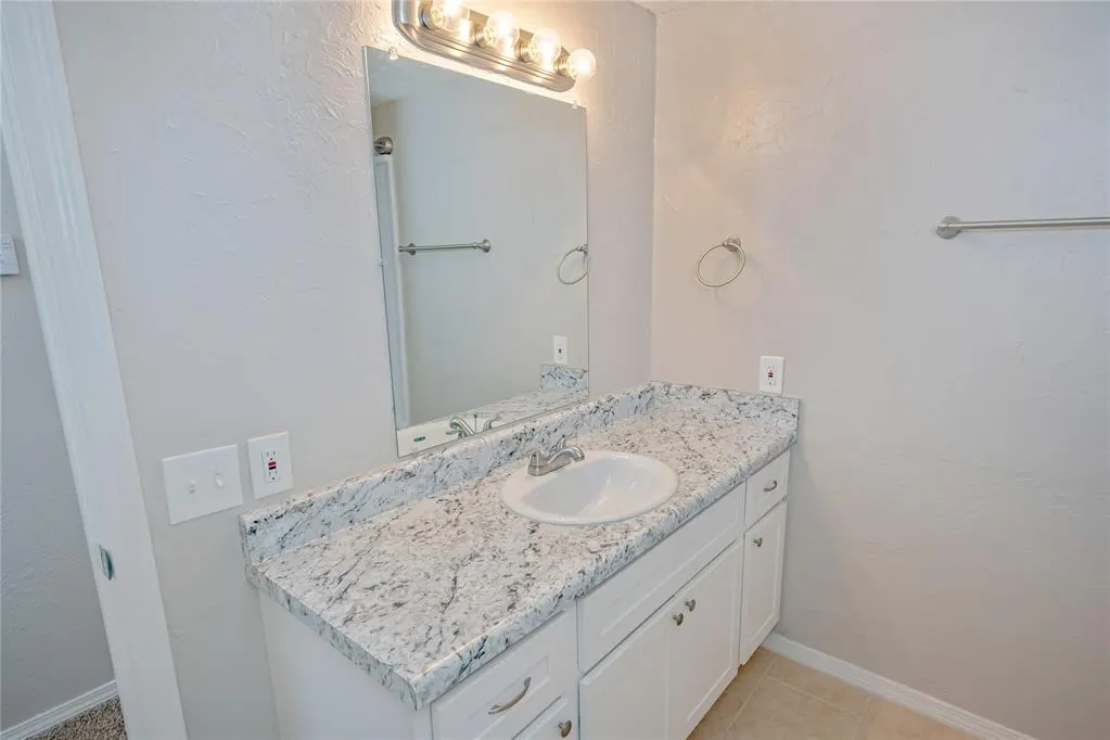 Photo 27 — 5016 NW 26th Street, Oklahoma City, OK 73127