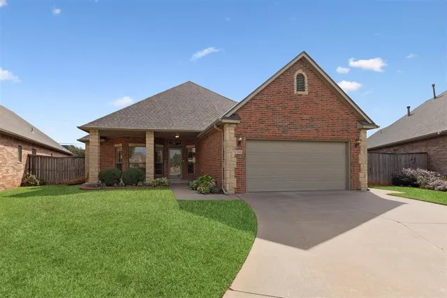 Photo 3 — 12300 St Lukes Lane, Oklahoma City, OK 73142