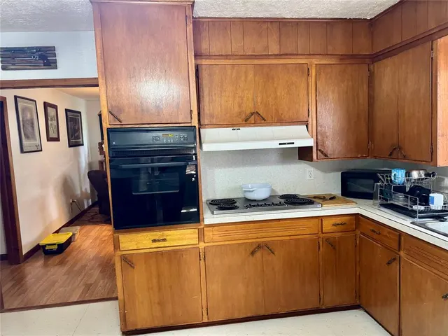 Photo 7 — 321 E Ninth Street, Leedey, OK 73654