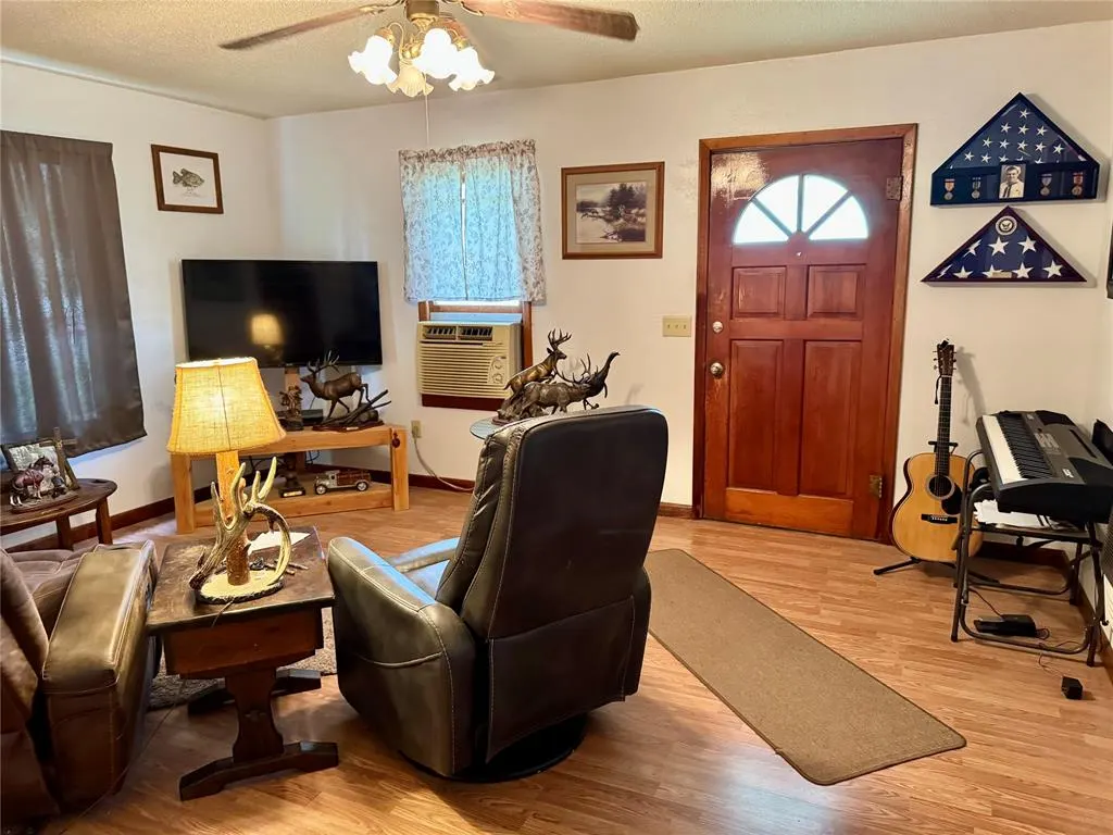 Photo 24 — 321 E Ninth Street, Leedey, OK 73654