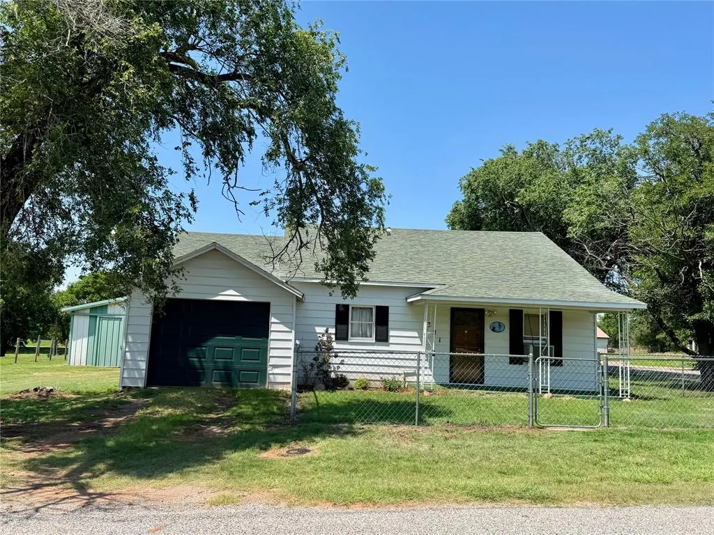 Photo 38 — 321 E Ninth Street, Leedey, OK 73654