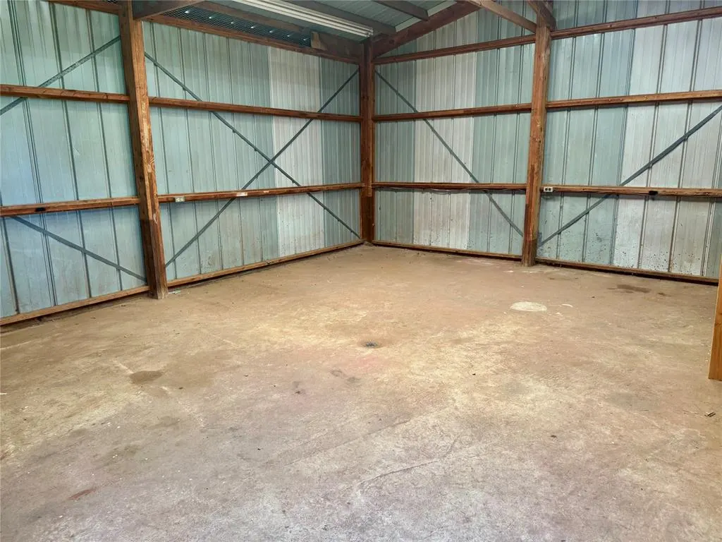 Photo 42 — 321 E Ninth Street, Leedey, OK 73654