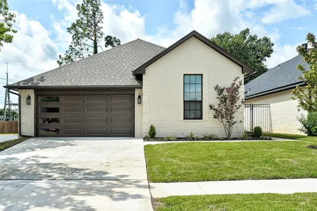 Front exterior — 3608 Havenbrook Street, Norman, OK 73072