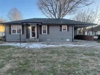 Sold home at 316 W 7th Street