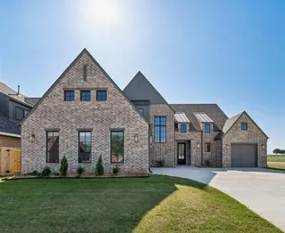 Sold home at 15717 Starlight Lane