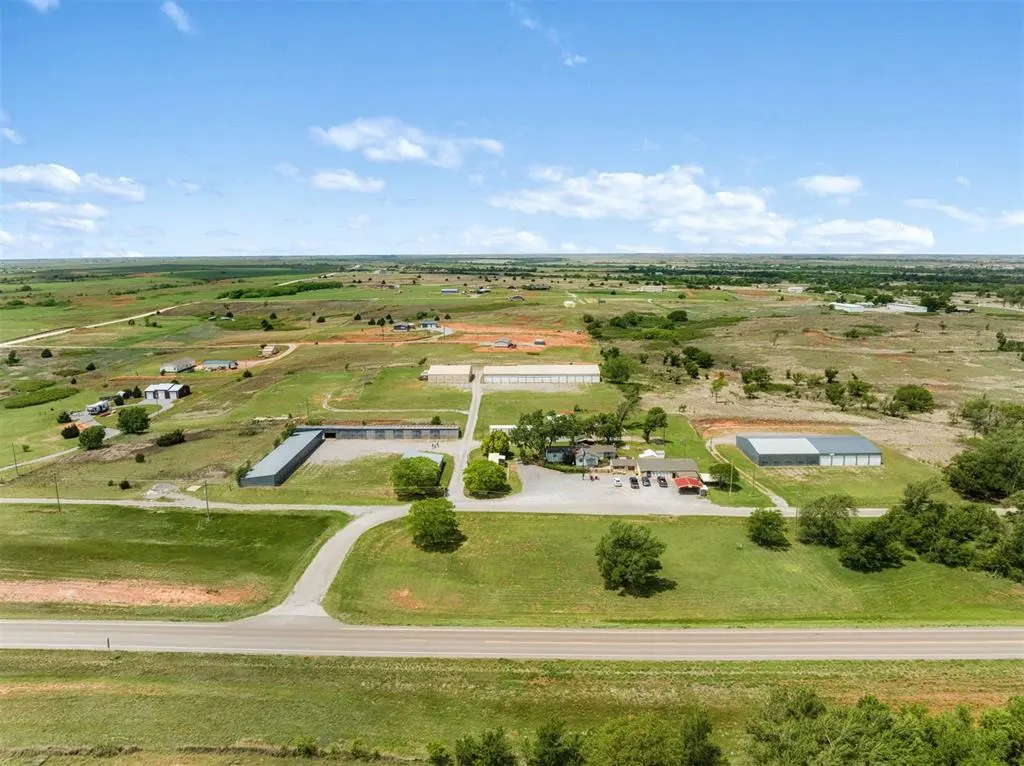 Photo 3 — 10277 N 2130 Road, Foss, OK 73647