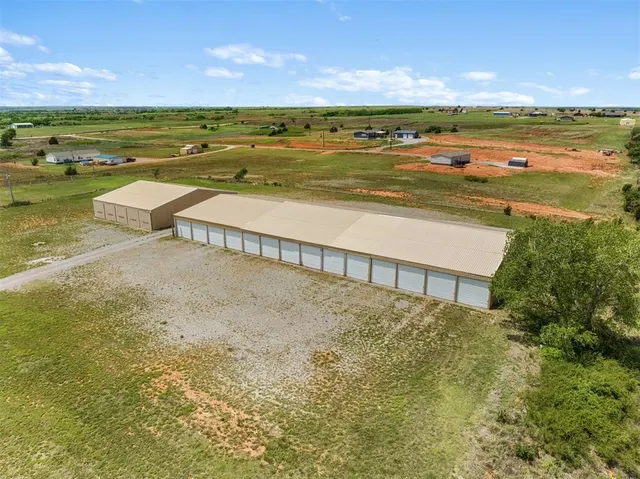 Photo 6 — 10277 N 2130 Road, Foss, OK 73647