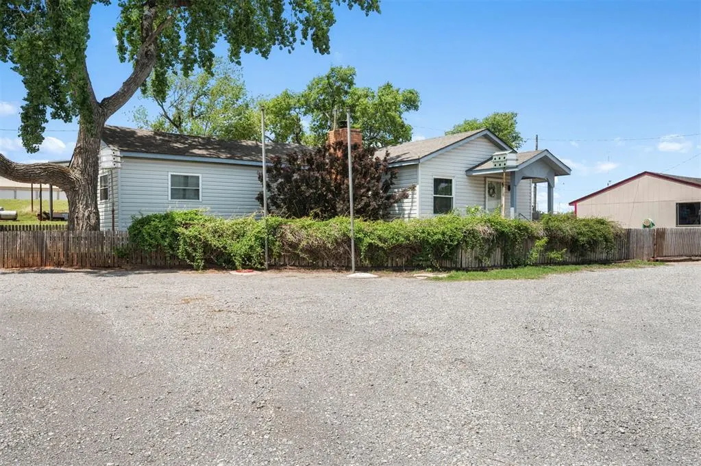 Photo 15 — 10277 N 2130 Road, Foss, OK 73647