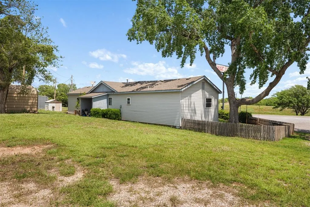 Photo 33 — 10277 N 2130 Road, Foss, OK 73647