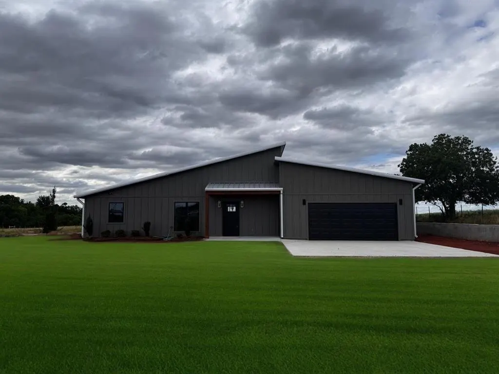 Photo 2 — 30801 Wylder Road, Cashion, OK 73016