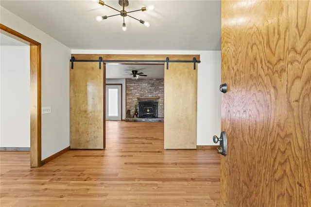 Photo 4 — 590 N Broadway Avenue, Hydro, OK 73048