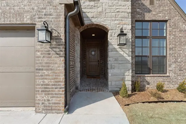 Photo 2 — 15505 Starlight Lane, Oklahoma City, OK 73078