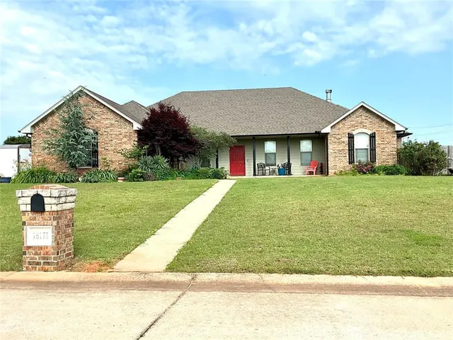 Front exterior — 16175 Silver Run Drive, Choctaw, OK 73020