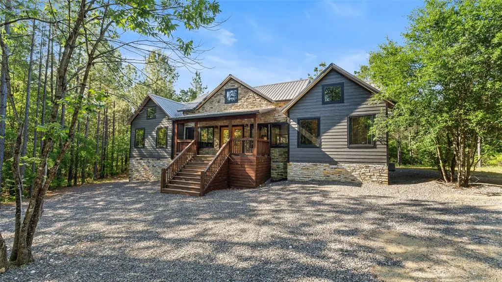 Front exterior — 184 Hochamagnolia Trail, Broken Bow, OK 74728