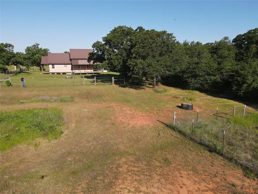 Front exterior — 9350 Dobbs Road, Wellston, OK 74881