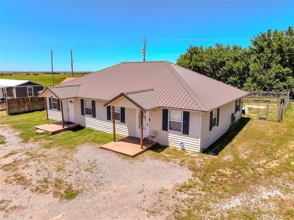 Photo 4 — 118 Clover Lane, Amber, OK 73004