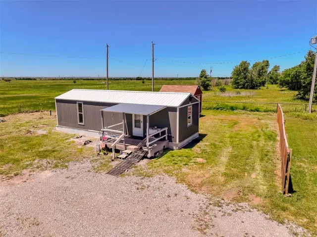 Photo 6 — 118 Clover Lane, Amber, OK 73004
