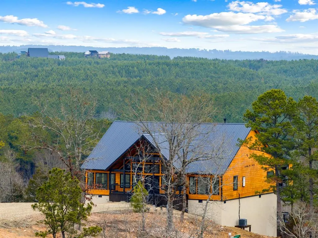 Front exterior — 203 Ironwood Creek Trail, Broken Bow, OK 74728