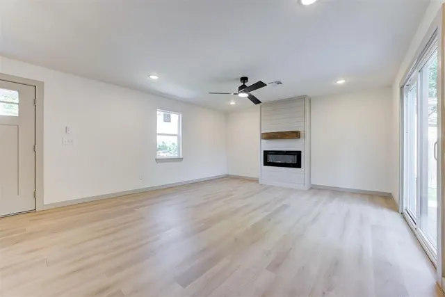 Photo 6 — 737 NW 89th Street, Oklahoma City, OK 73114