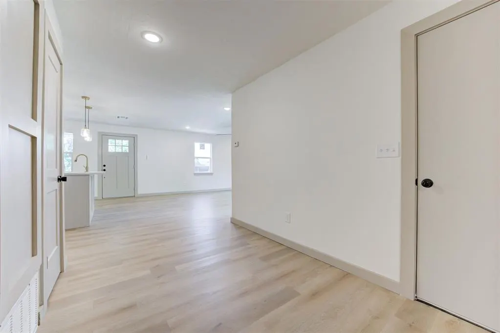Photo 21 — 737 NW 89th Street, Oklahoma City, OK 73114