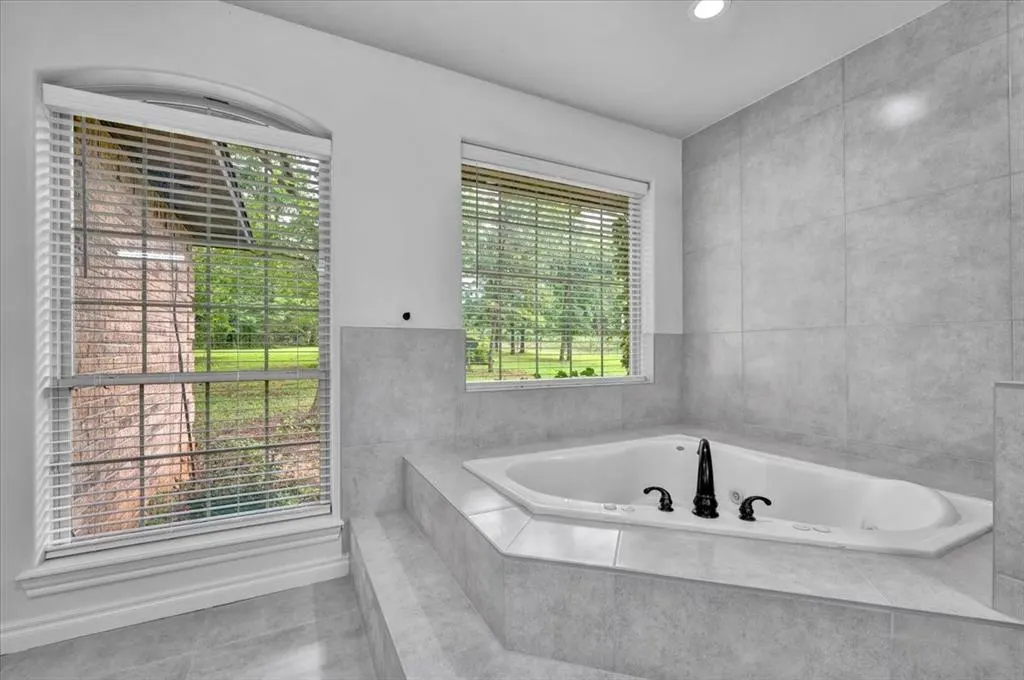Photo 21 — 4800 NE 84th Avenue, Norman, OK 73026
