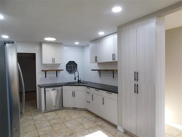 Photo 8 — 5737 NW 31st Street, Oklahoma City, OK 73122