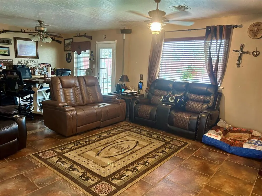 Photo 7 — 101 Rowsey, Elk City, OK 73644