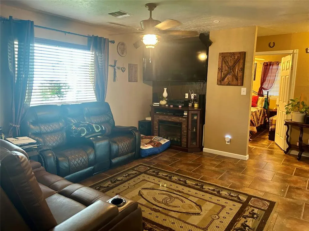 Photo 8 — 101 Rowsey, Elk City, OK 73644