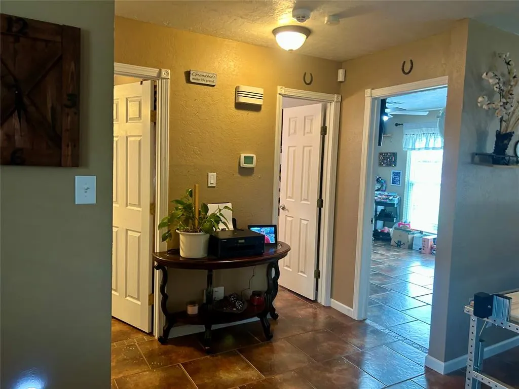 Photo 12 — 101 Rowsey, Elk City, OK 73644