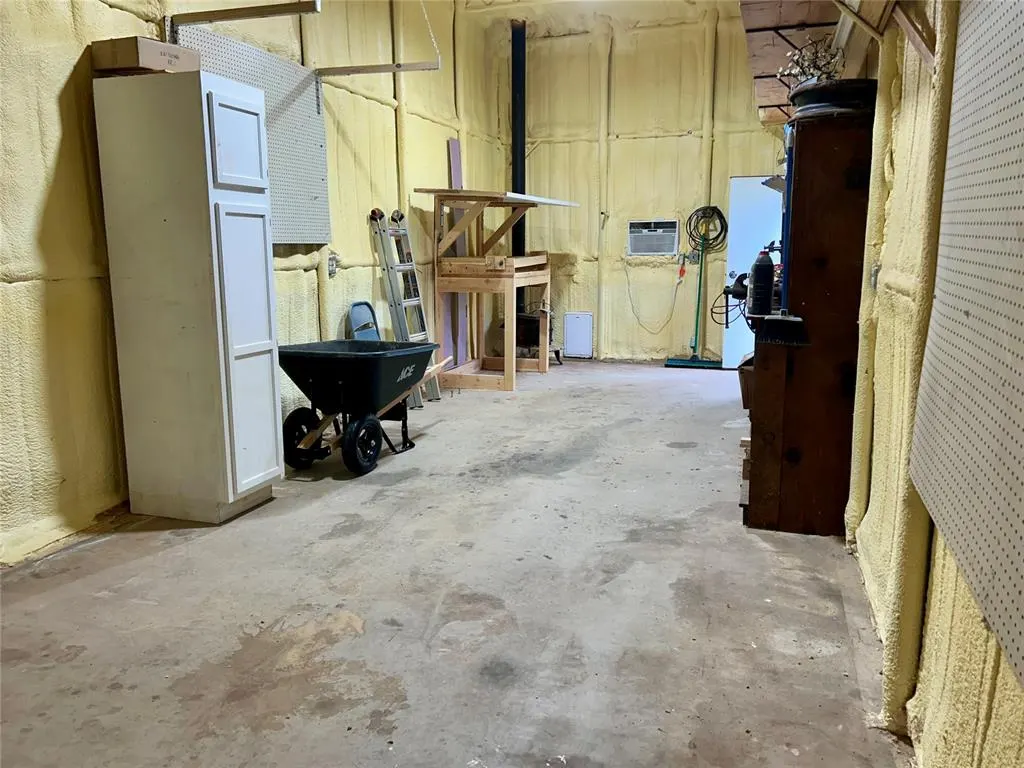 Photo 32 — 101 Rowsey, Elk City, OK 73644