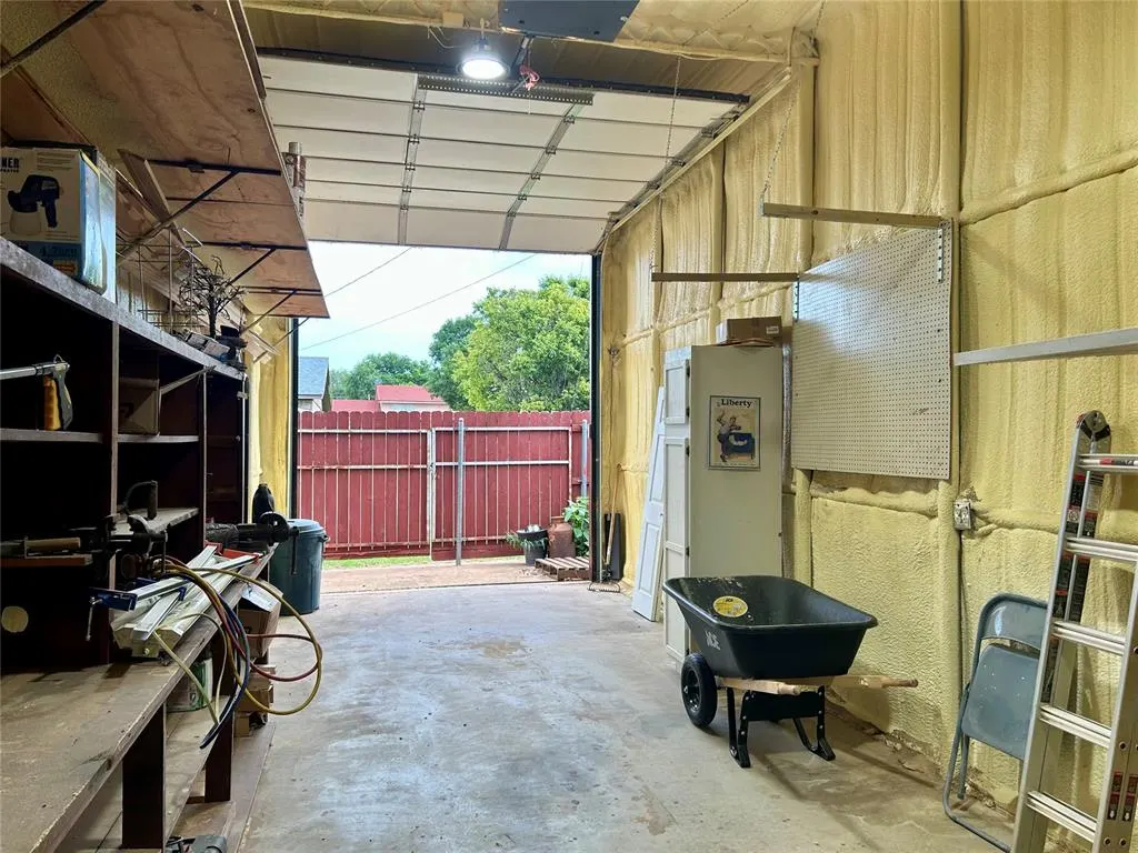 Photo 35 — 101 Rowsey, Elk City, OK 73644