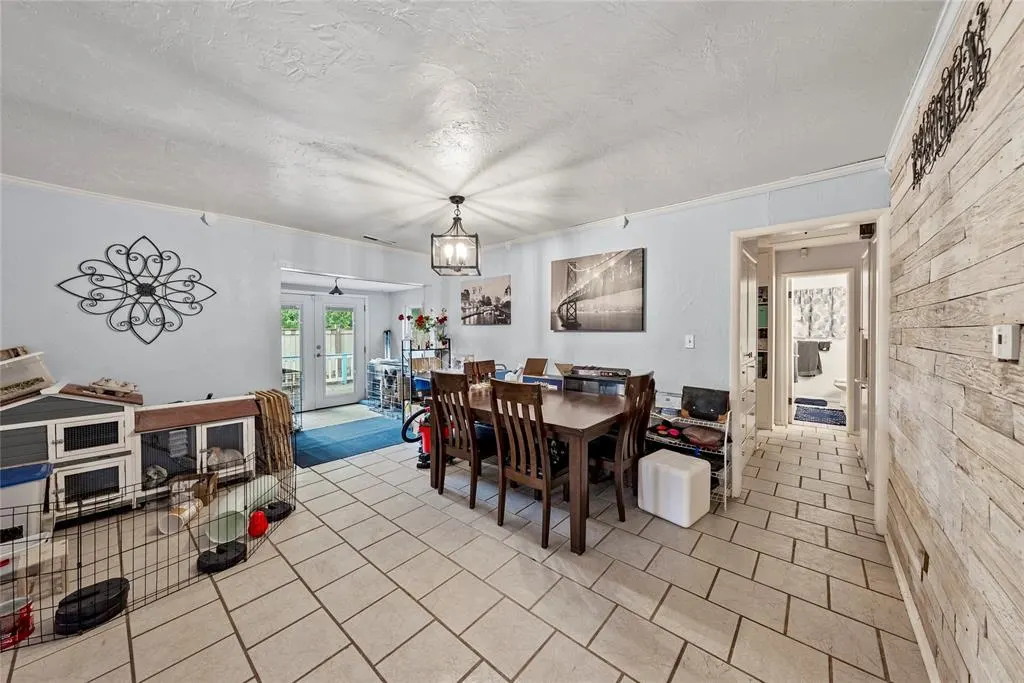 Photo 9 — 5505 S Villa Avenue, Oklahoma City, OK 73119