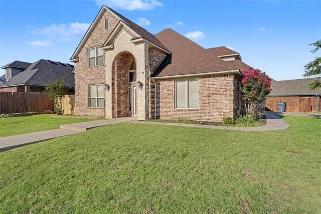 Photo 2 — 1504 SW Brentwood Boulevard, Lawton, OK 73505