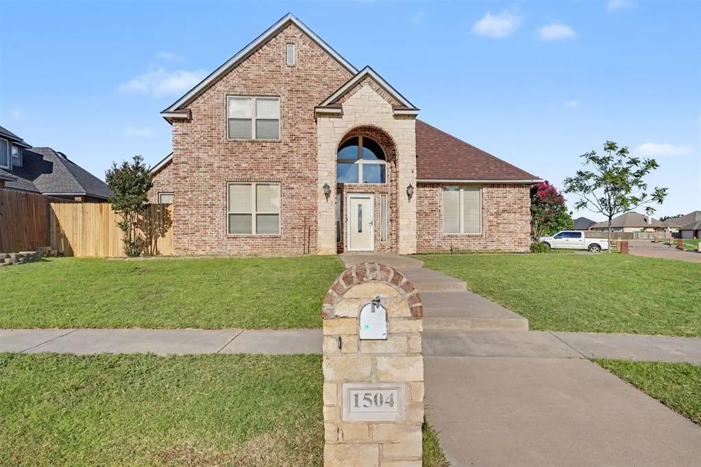 Photo 3 — 1504 SW Brentwood Boulevard, Lawton, OK 73505
