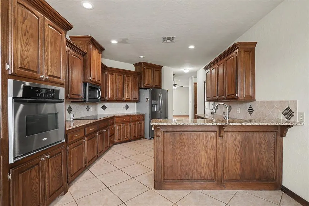 Photo 13 — 1504 SW Brentwood Boulevard, Lawton, OK 73505