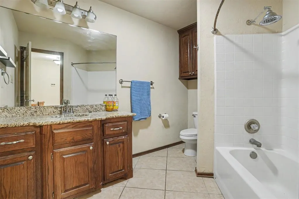Photo 37 — 1504 SW Brentwood Boulevard, Lawton, OK 73505