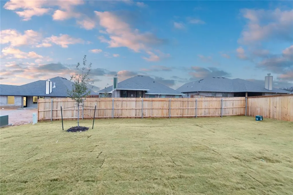Photo 33 — 13012 NE 9th Street, Choctaw, OK 73020