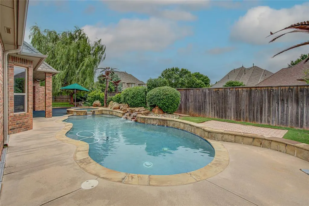 Photo 34 — 12509 St Lukes Lane, Oklahoma City, OK 73142